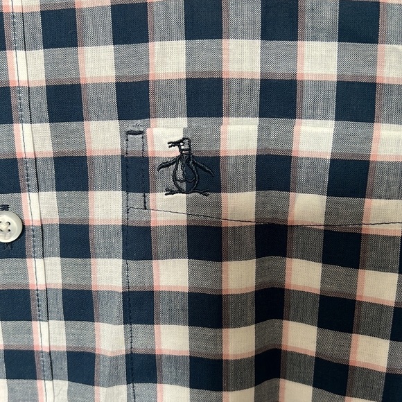 Penguin Men’s Button Down - like new! - Picture 3 of 6